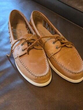 Sperry Women’s Leather Boat Shoes in Cognac Brown